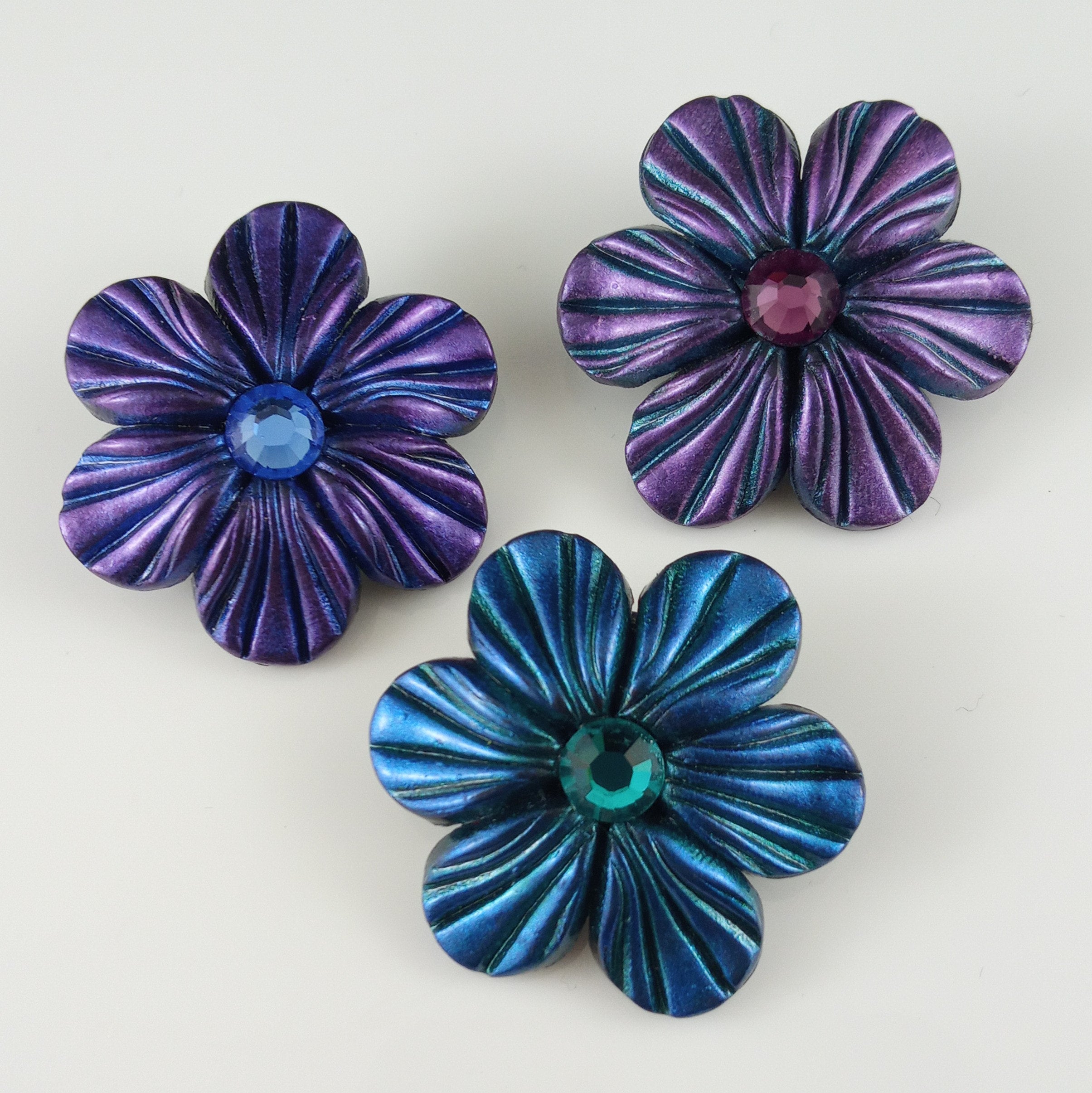 Small Sculpted Jewel Tone Flower Snap Assorted Colors 2 Good Claymates